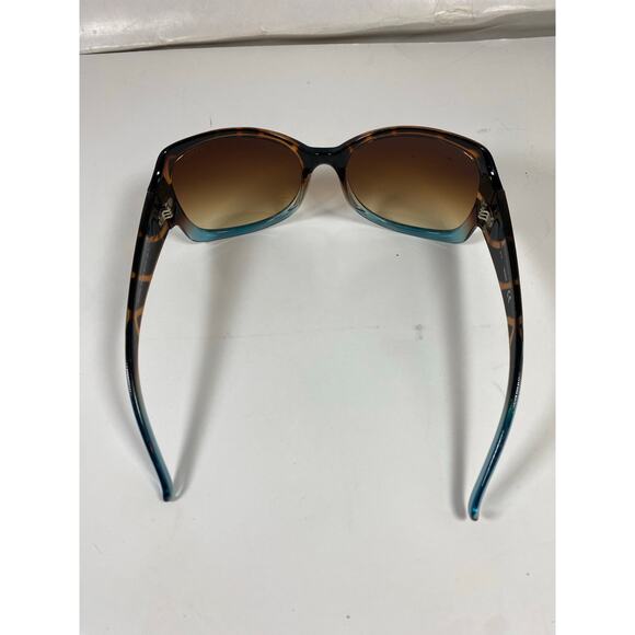 Guess Sunglasses Tortoise and Blue Gradient Lenses - Picture 10 of 10